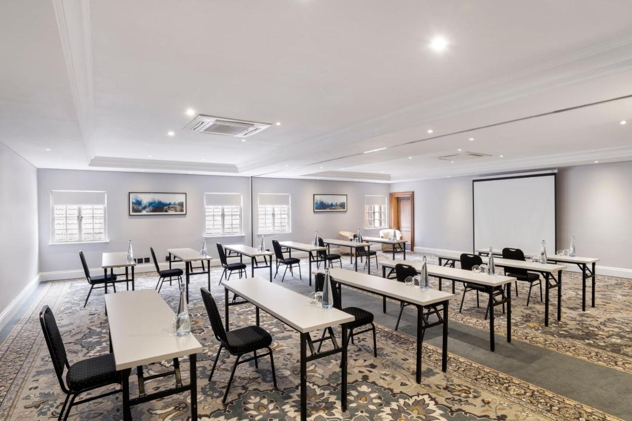 Protea Hotel By Marriott Johannesburg Balalaika Sandton Zewnętrze zdjęcie