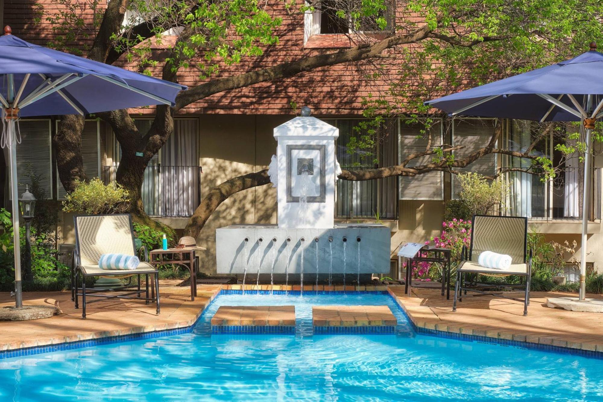 Protea Hotel By Marriott Johannesburg Balalaika Sandton Zewnętrze zdjęcie